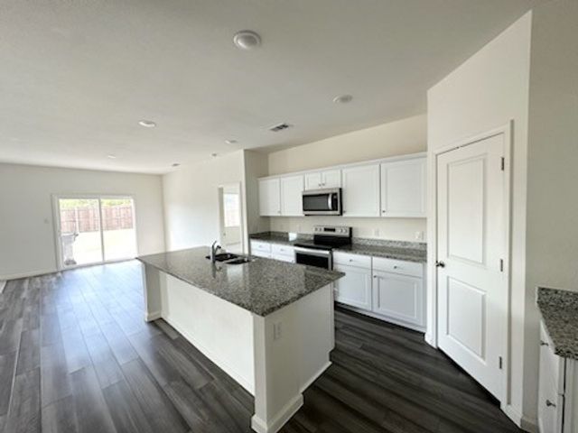 600 Crestridge Drive, Lavon, TX 75166