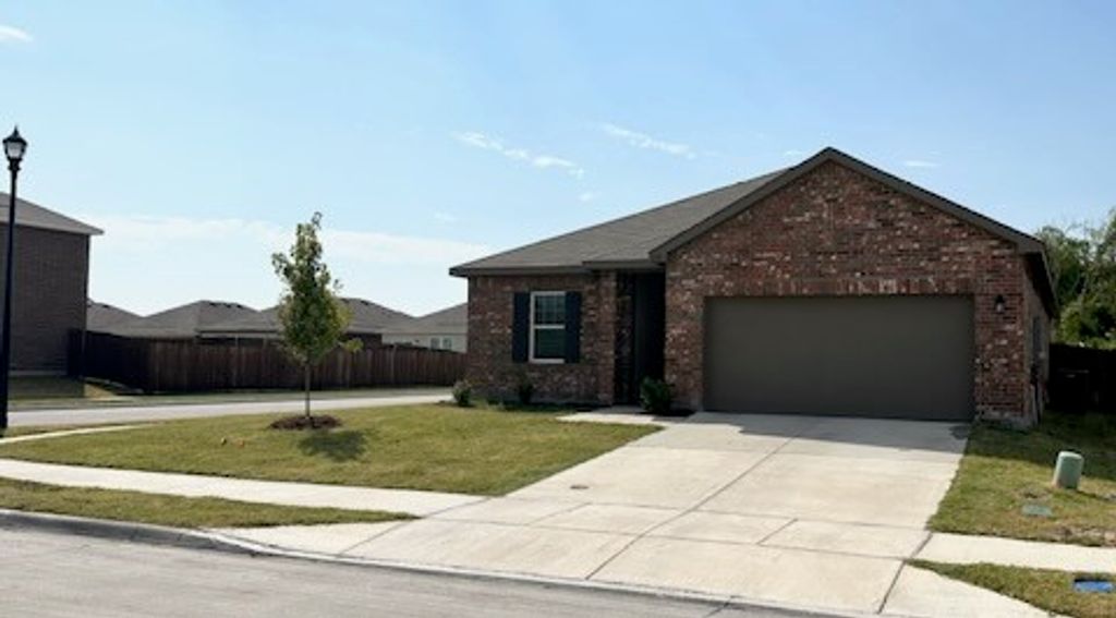 600 Crestridge Drive, Lavon, TX 75166