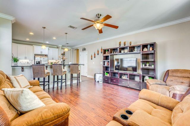 895 Solimar Way, Mary Esther, FL 32569