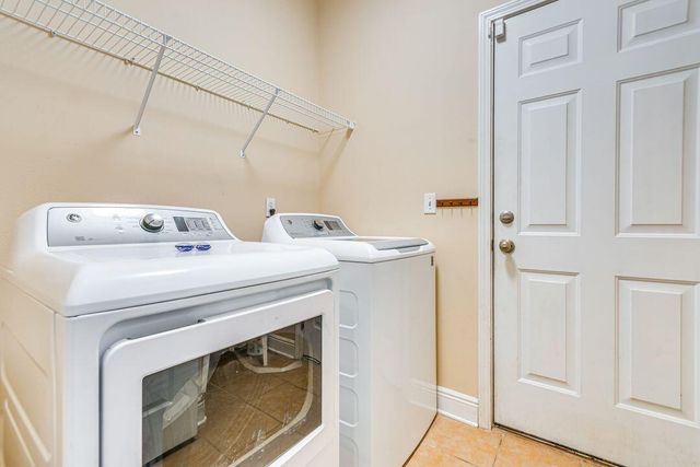 895 Solimar Way, Mary Esther, FL 32569