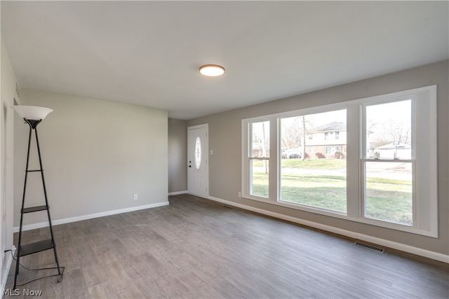 3423 W Bailey Road, Cuyahoga Falls, OH 44221