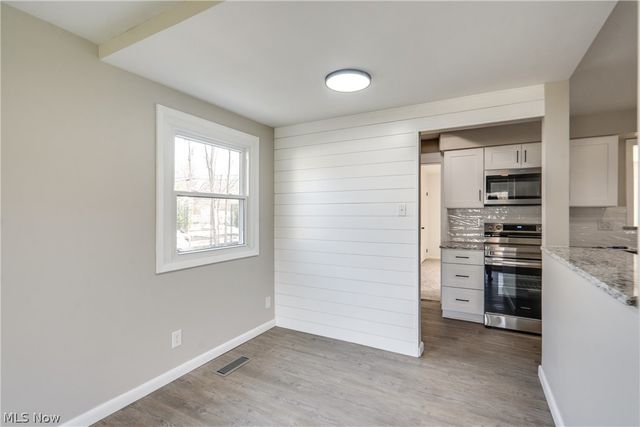 3423 W Bailey Road, Cuyahoga Falls, OH 44221