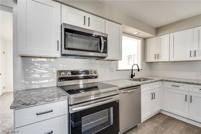 3423 W Bailey Road, Cuyahoga Falls, OH 44221