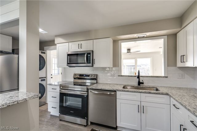 3423 W Bailey Road, Cuyahoga Falls, OH 44221