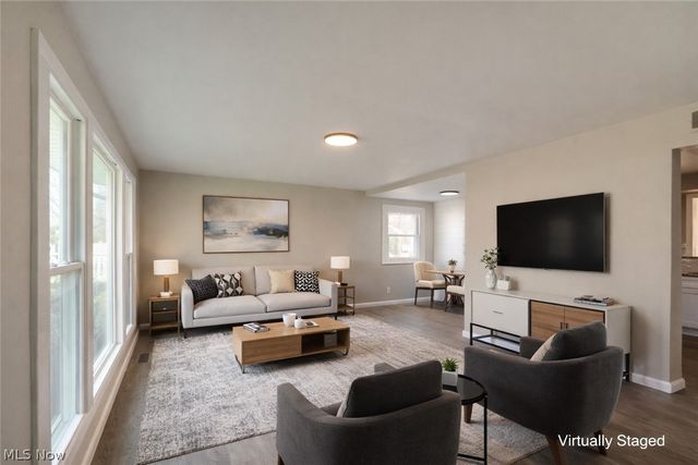 3423 W Bailey Road, Cuyahoga Falls, OH 44221