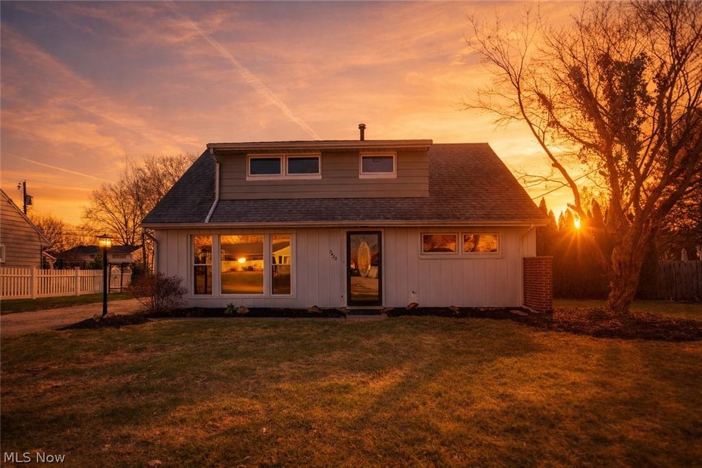 3423 W Bailey Road, Cuyahoga Falls, OH 44221