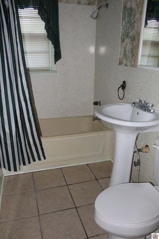 2701 N Friendship Road, Paducah, KY 42001