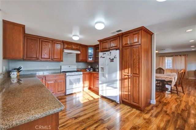 2435 Burkett, El Monte, CA 91732