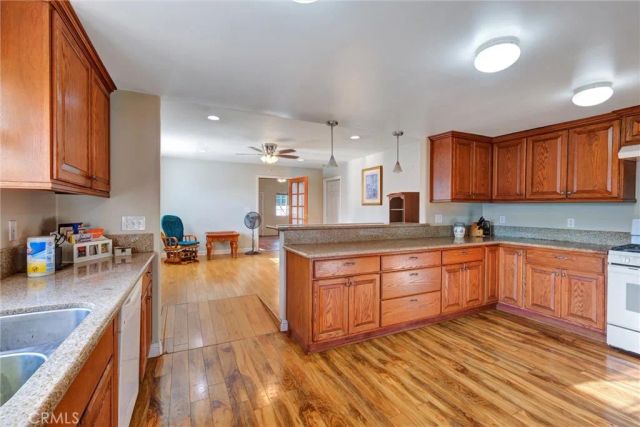 2435 Burkett, El Monte, CA 91732