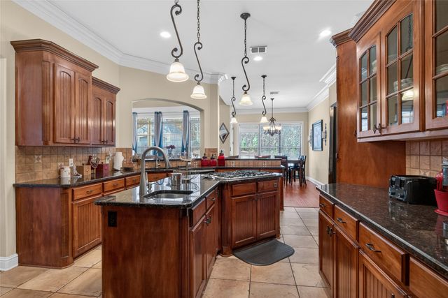 2716 Stone Creek Drive, Shreveport, LA 71106