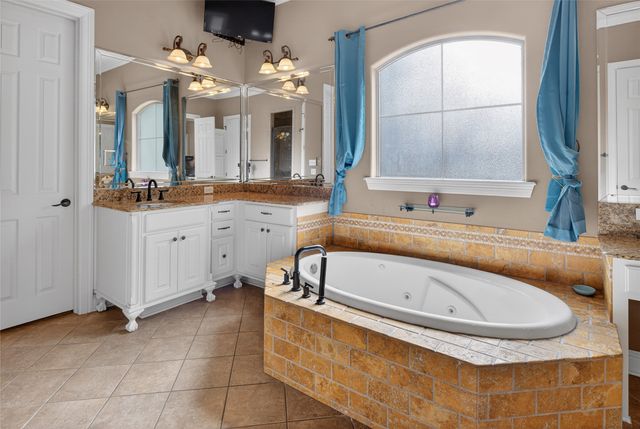 2716 Stone Creek Drive, Shreveport, LA 71106