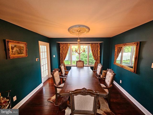 209 UNION MILL RD, Mount Laurel, NJ 08054