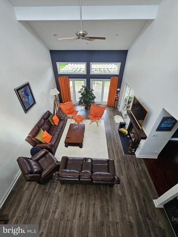 209 UNION MILL RD, Mount Laurel, NJ 08054