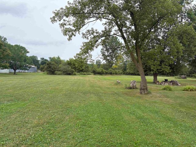 2643 S Center Road, Saginaw, MI 48609