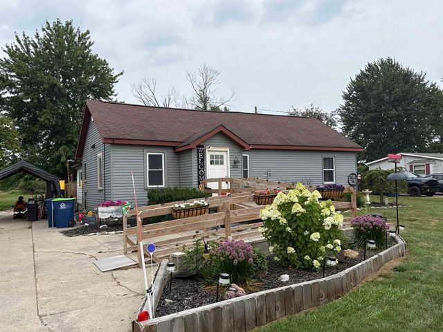 2643 S Center Road, Saginaw, MI 48609