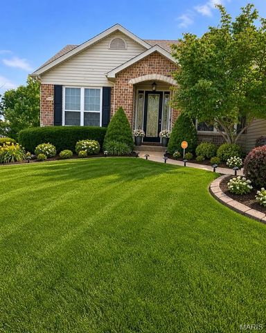 2004 Homefield Ridge Drive, O'fallon, MO 63366