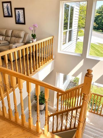 2004 Homefield Ridge Drive, O'fallon, MO 63366