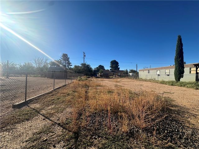 3570 E Ryan Ave Avenue, Kingman, AZ 86409