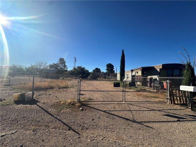 3570 E Ryan Ave Avenue, Kingman, AZ 86409
