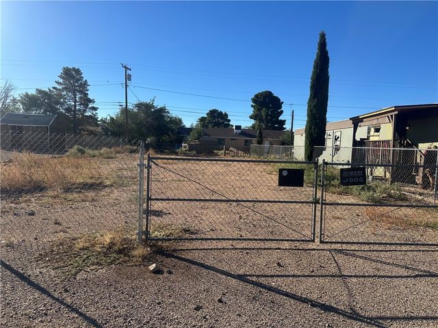 3570 E Ryan Ave Avenue, Kingman, AZ 86409