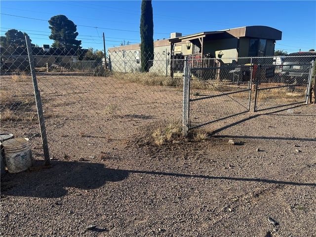 3570 E Ryan Ave Avenue, Kingman, AZ 86409