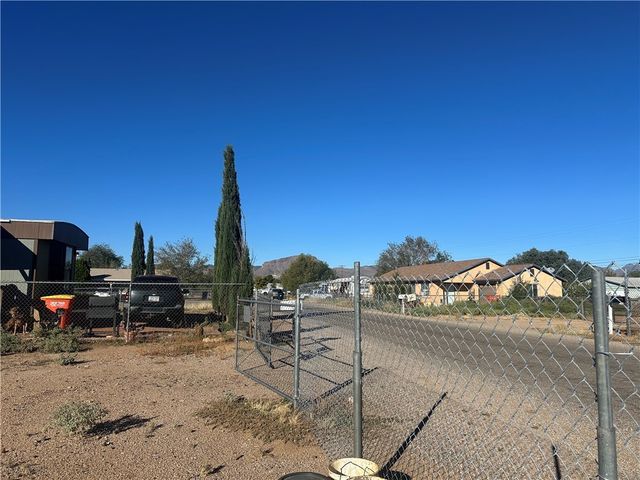 3570 E Ryan Ave Avenue, Kingman, AZ 86409