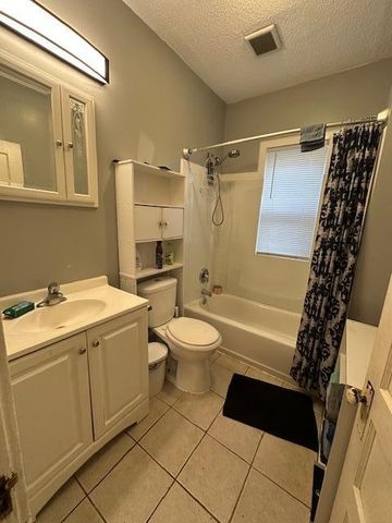 1123 Humboldt Avenue N, Minneapolis, MN 55411