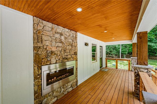 443 Wood Acres Rd, Manakin Sabot, VA 23103