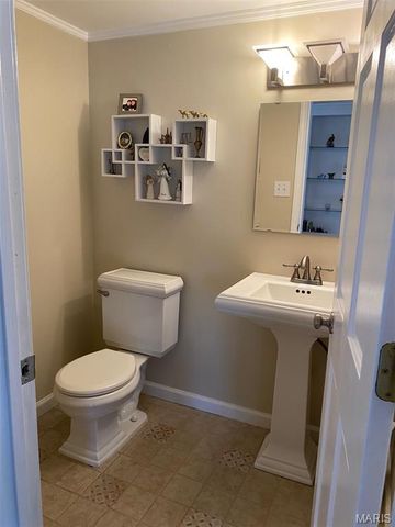 240 Victory Lane, St Charles, MO 63303