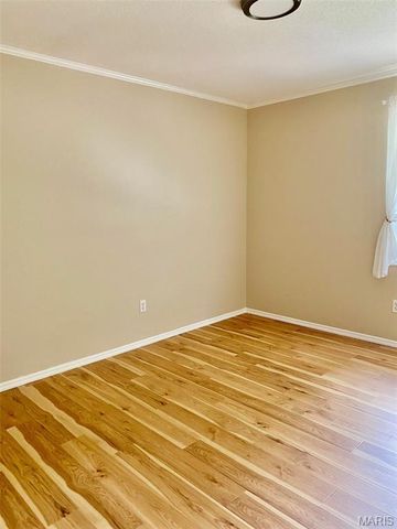 240 Victory Lane, St Charles, MO 63303