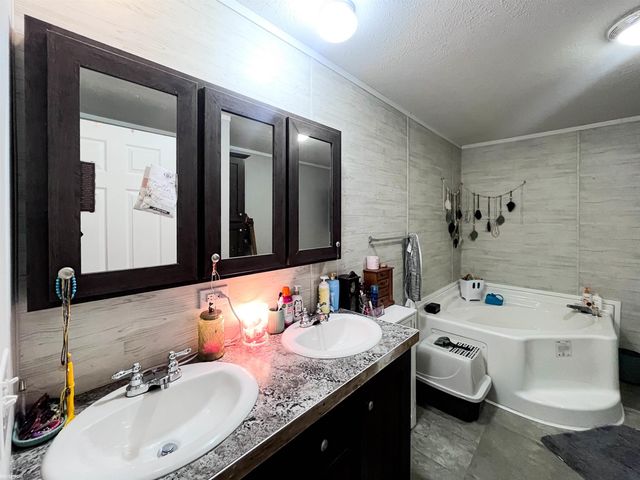 46188 La Crosse Drive, Macomb, MI 48044