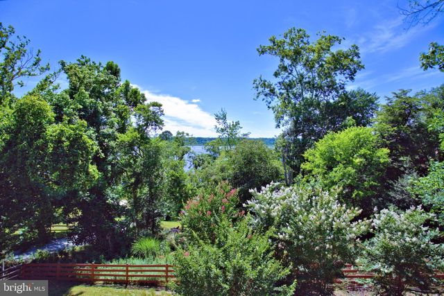 1209 MERTON TRL, Fort Washington, MD 20744
