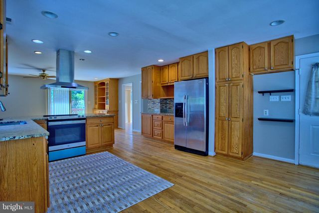 1209 MERTON TRL, Fort Washington, MD 20744