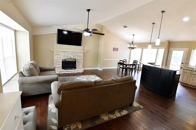 525 Blair Meadow Drive, Grapevine, TX 76051