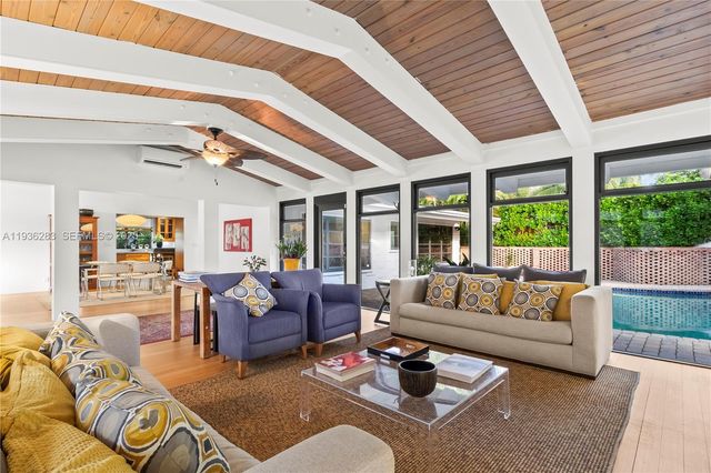 2132 Middle River Dr, Fort Lauderdale, FL 33305