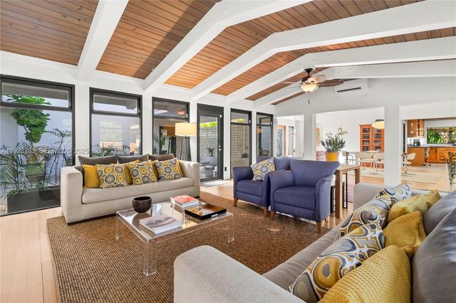 2132 Middle River Dr, Fort Lauderdale, FL 33305