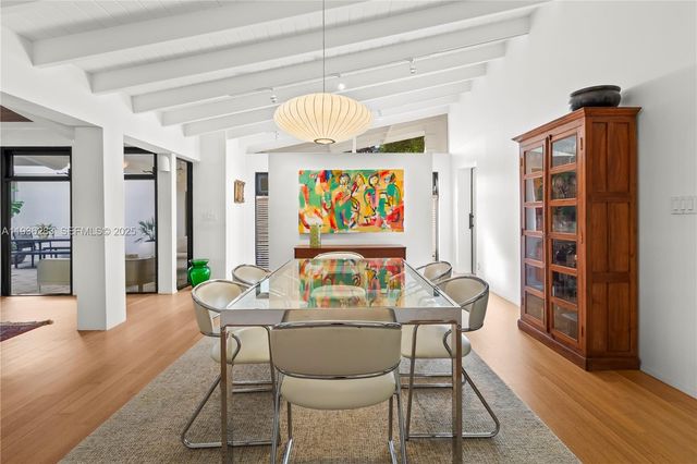 2132 Middle River Dr, Fort Lauderdale, FL 33305