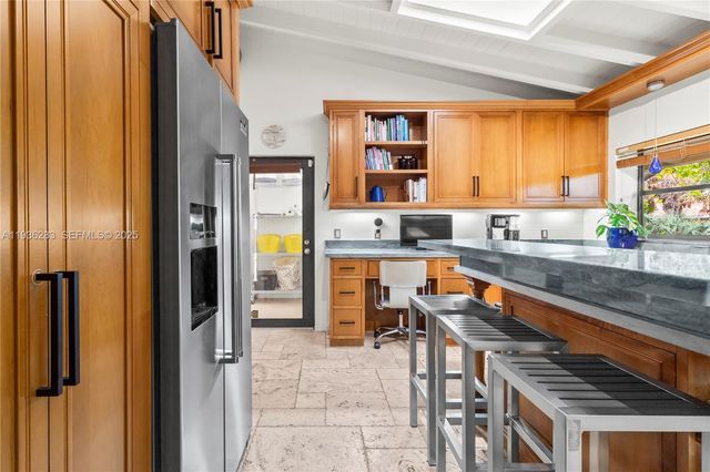 2132 Middle River Dr, Fort Lauderdale, FL 33305