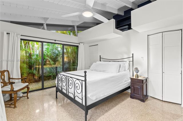 2132 Middle River Dr, Fort Lauderdale, FL 33305