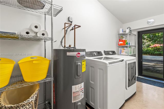 2132 Middle River Dr, Fort Lauderdale, FL 33305