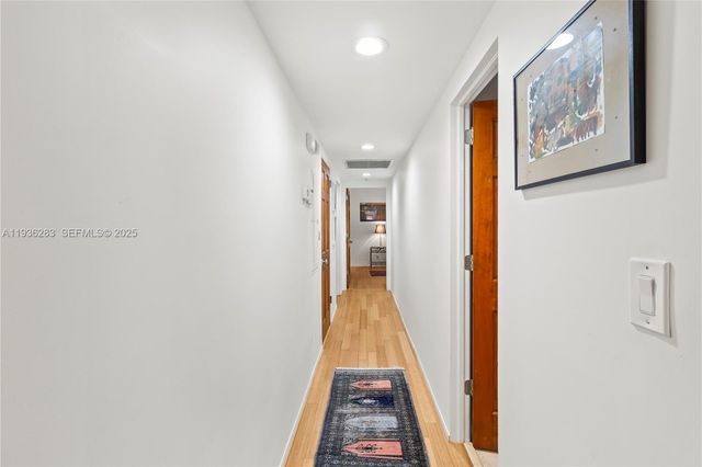 2132 Middle River Dr, Fort Lauderdale, FL 33305