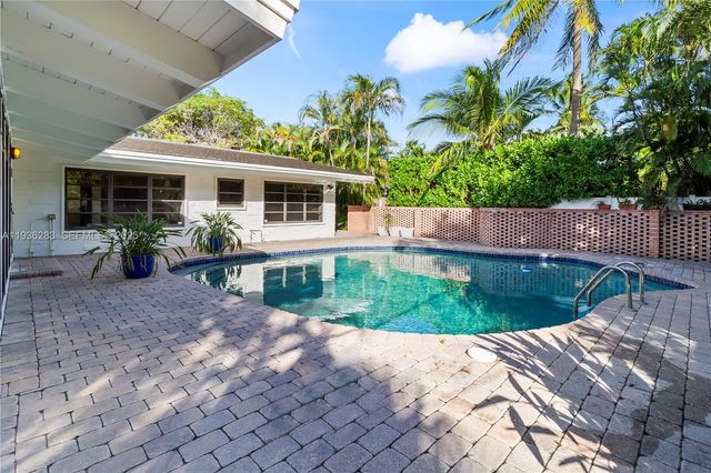 2132 Middle River Dr, Fort Lauderdale, FL 33305
