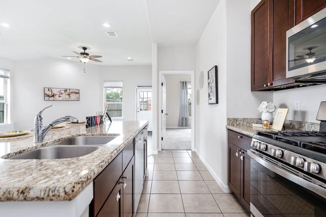 14925 Gray Ridge Lane, Houston, TX 77082