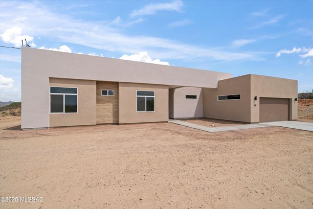 130 Avenida Ostion, Rio Rico, AZ 85648