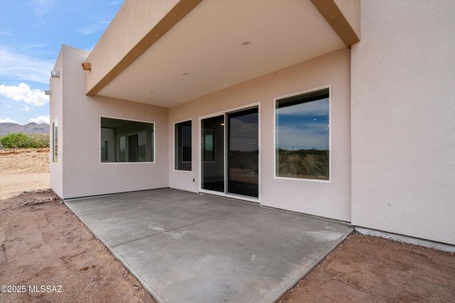 130 Avenida Ostion, Rio Rico, AZ 85648
