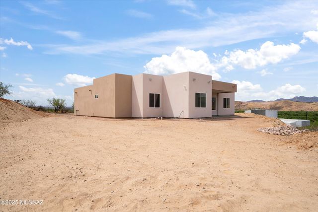 130 Avenida Ostion, Rio Rico, AZ 85648