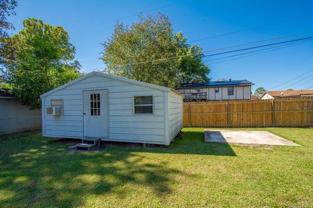 9303 Peach Tree Drive, Sherwood, AR 72120