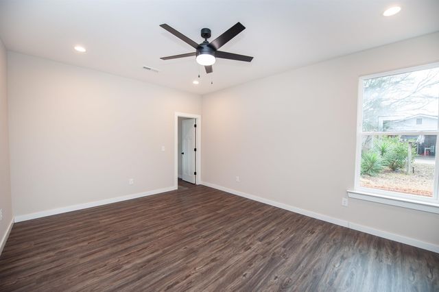 115 Walden Circle, Spartanburg, SC 29301