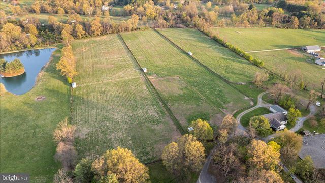 19606 RIDGESIDE RD, Bluemont, VA 20135
