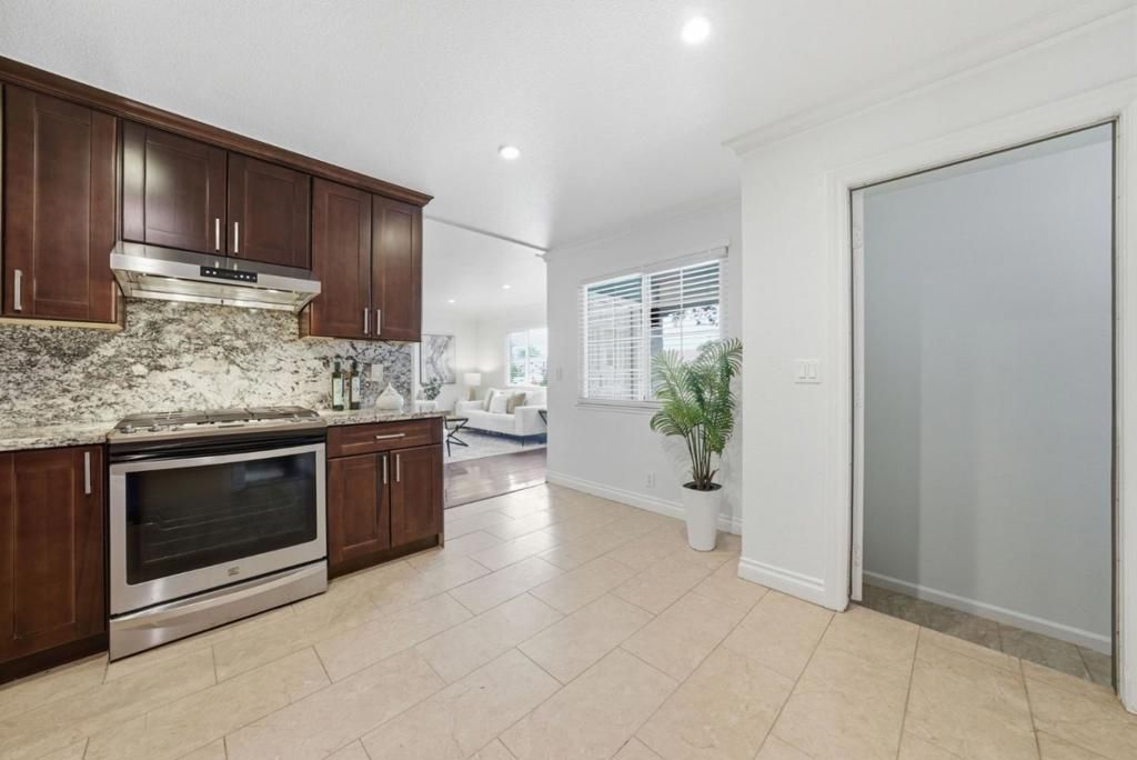 Image 9 of property listing at 1658 Tierra Buena Drive, San Jose, CA 95121